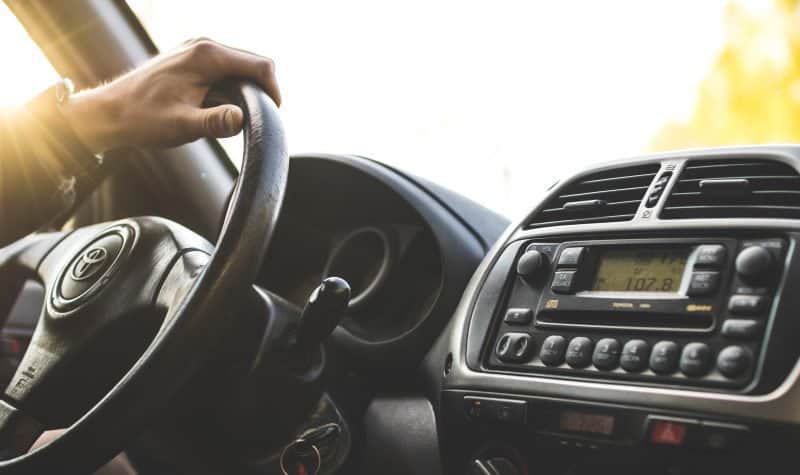 escucha tu mezcla dentro de un coche